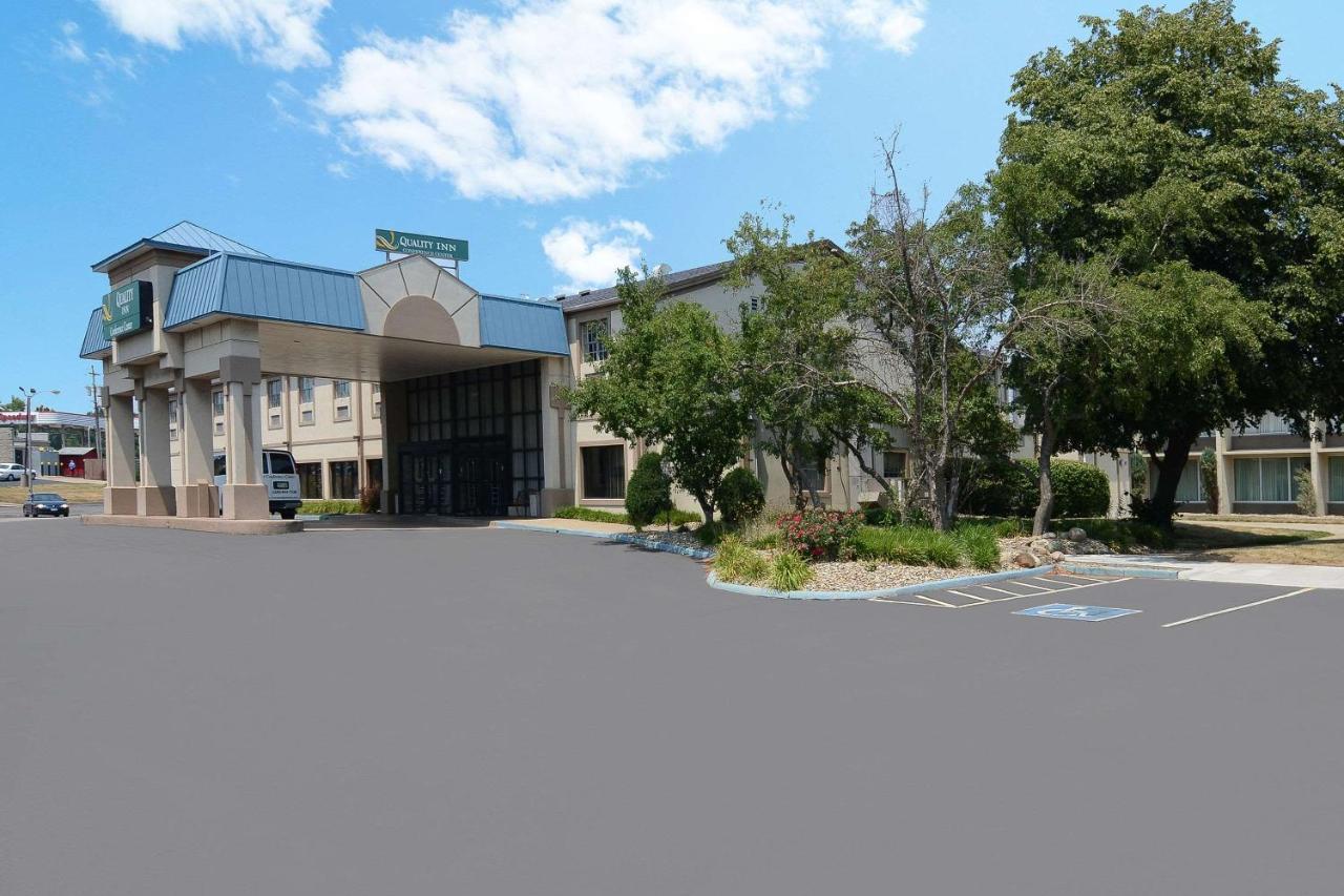 Quality Inn & Conference Center Akron Kültér fotó
