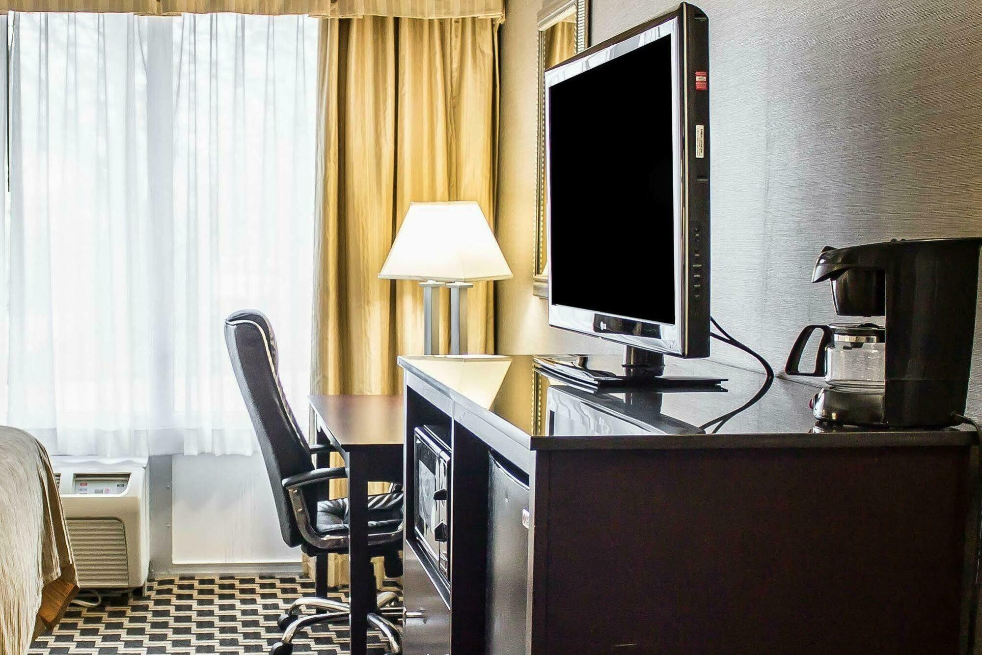Quality Inn & Conference Center Akron Kültér fotó
